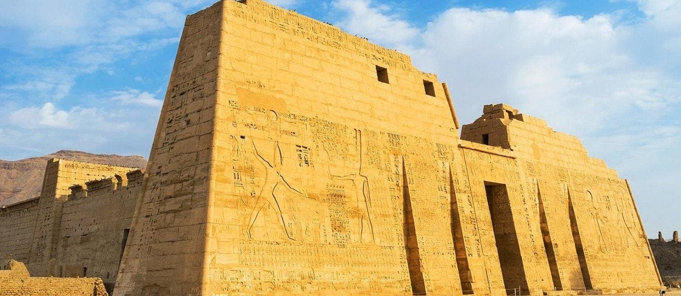 Great Pyramids & Full Board Nile Cruise