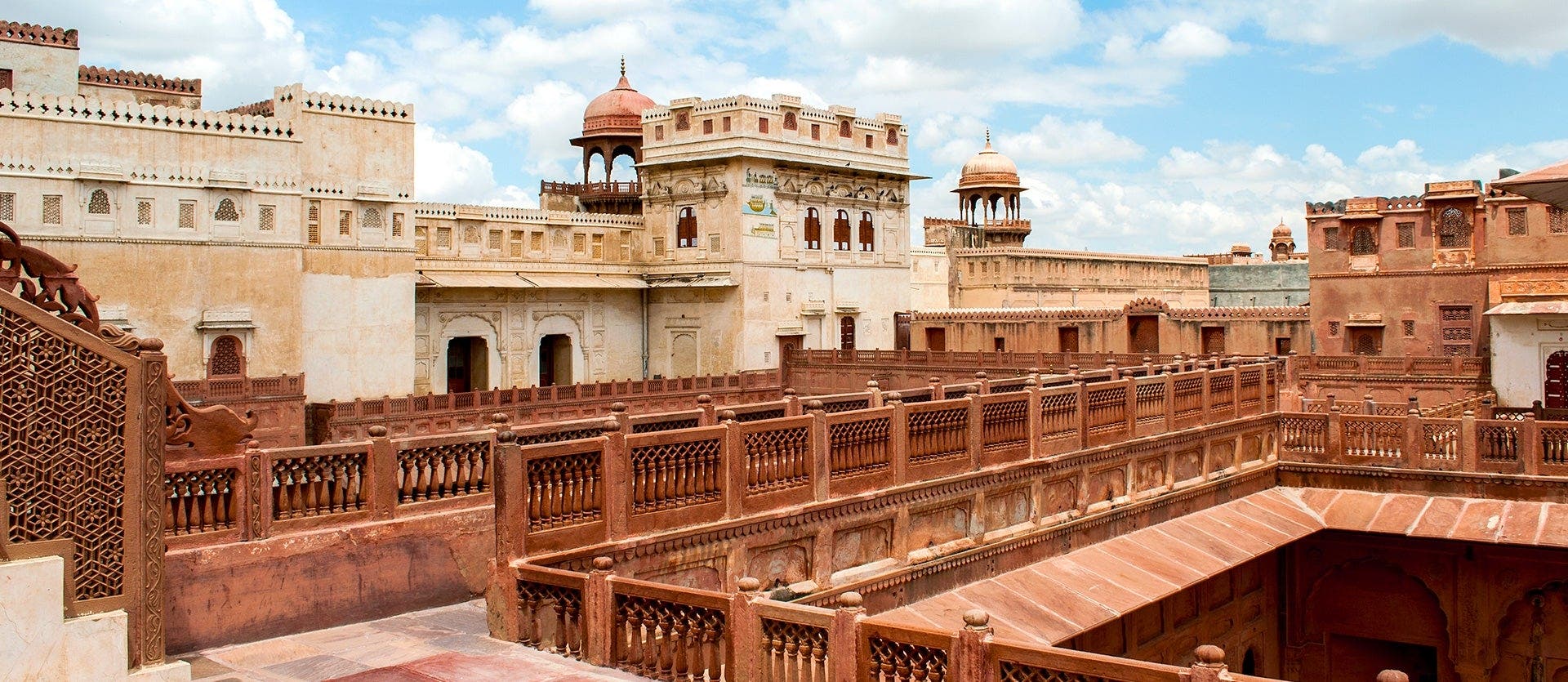 Palacios de Rajastán y Ganges Sagrado