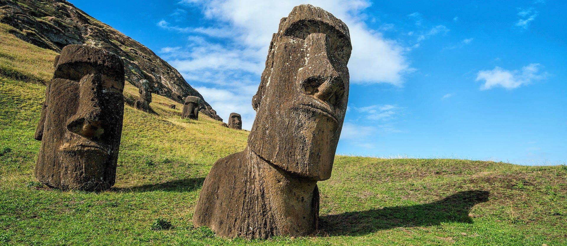 Santiago y Tesoros de la Isla de Pascua 