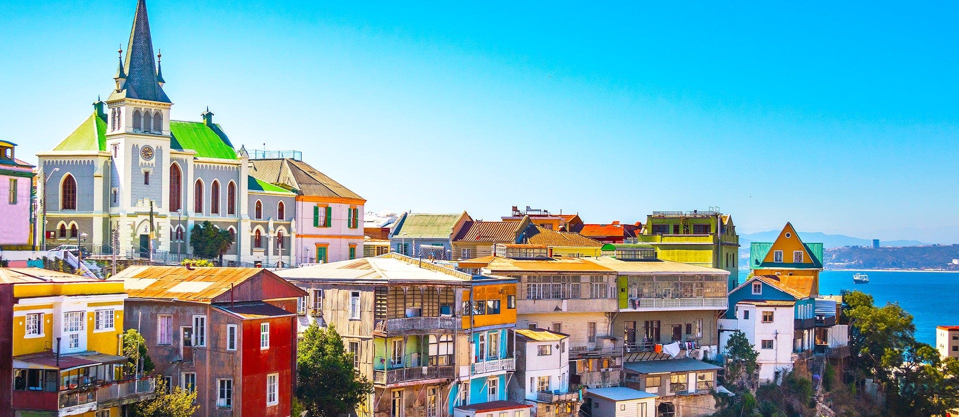 Santiago y Tesoros de la Isla de Pascua 
