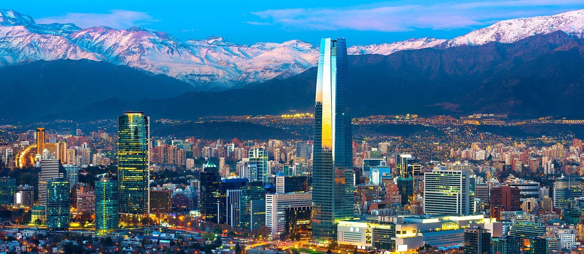 Santiago y Tesoros de la Isla de Pascua 