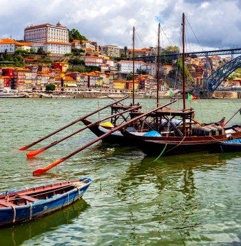 Seaside cities & the majestic Douro Valley