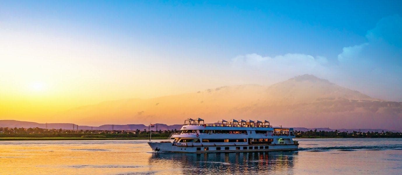 Full-Board Nile Cruise & Great Pyramids