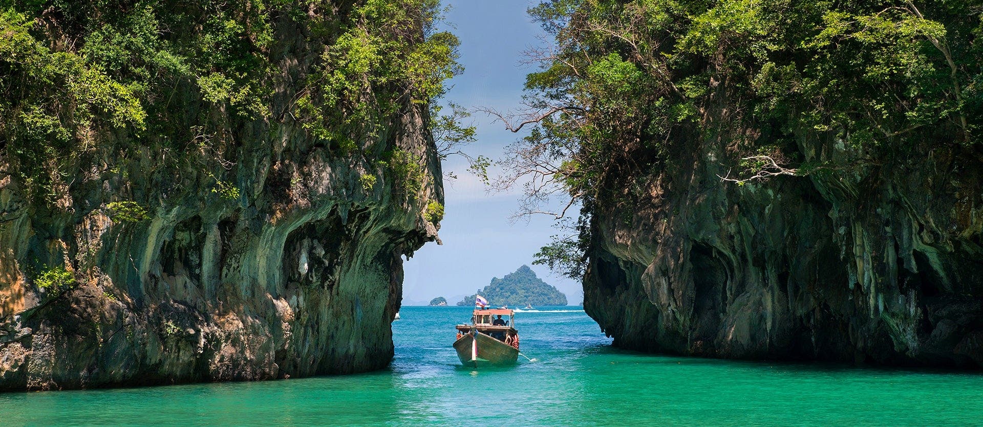 Thai Treasures: Heritage & Island Escape