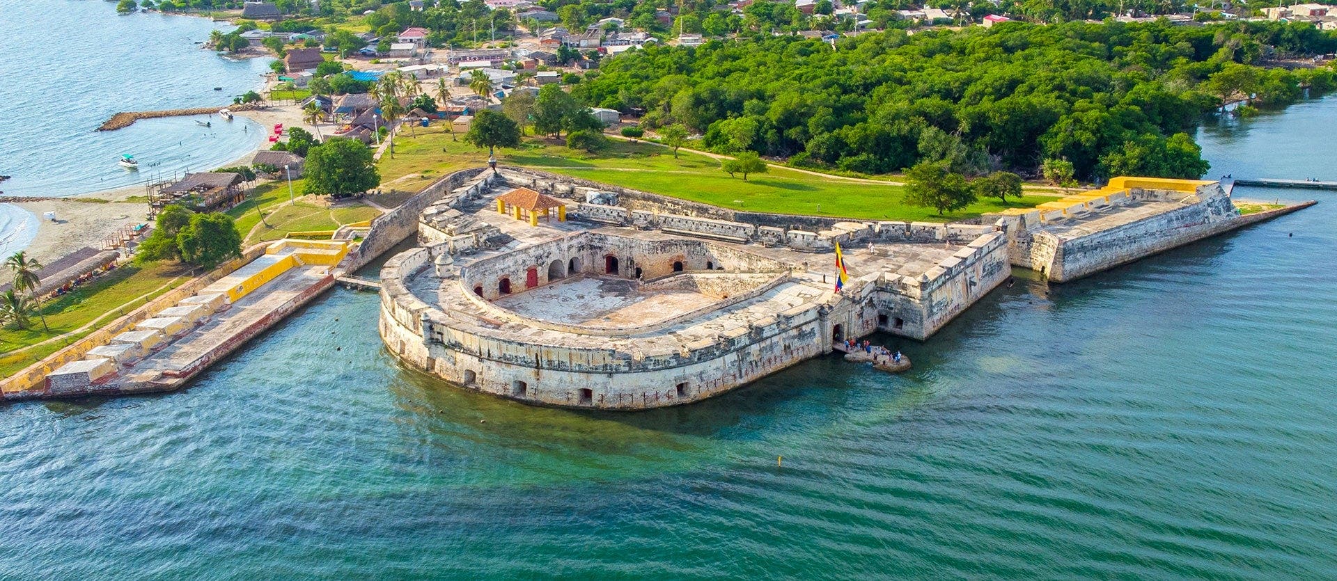 From Medellín streets to Cartagena’s Shore