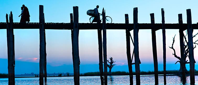 What to see in Myanmar Amarapura