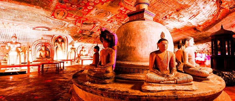 What to see in Sri Lanka Dambulla Caves